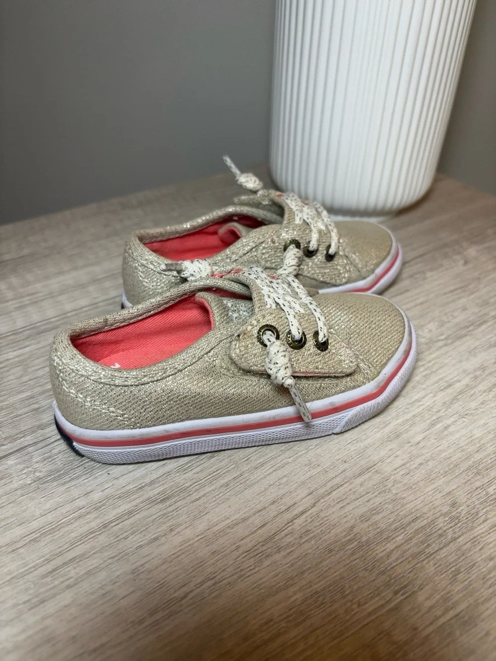 Sperry Toddler Girls Glitter Canvas Sneakers Gold Champagne Size 5.5M - Picture 2 of 5
